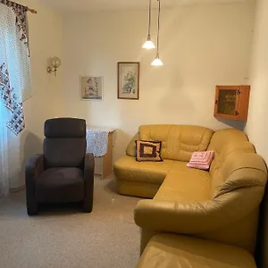  Apartment Ziegenbauernhof Mit 2 Schlafzimmern Und Bergblick